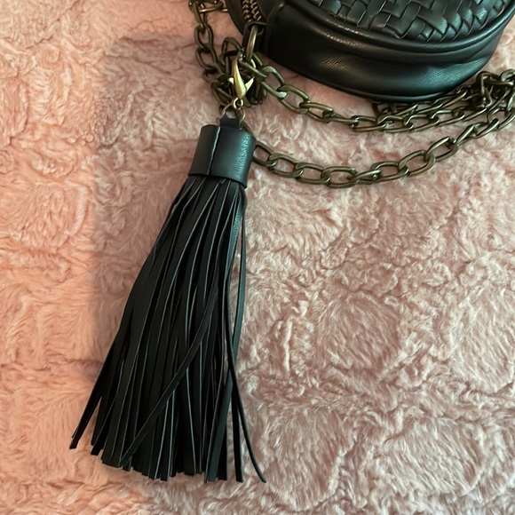 Black woven bag - Picture 3 of 3